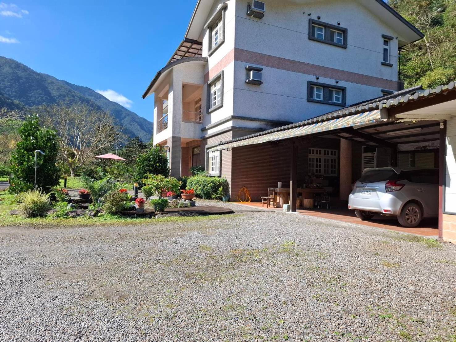 Left Bank BnB Jiaoxi Exterior foto