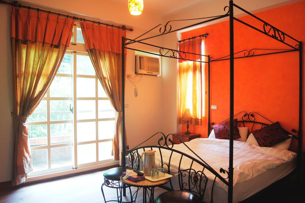 Left Bank BnB Jiaoxi Exterior foto
